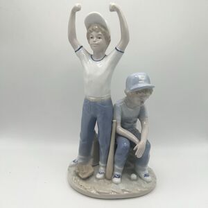 Baseball Competition Figurine Winner Loser Home Run Boys Paul Sebastian 1989
